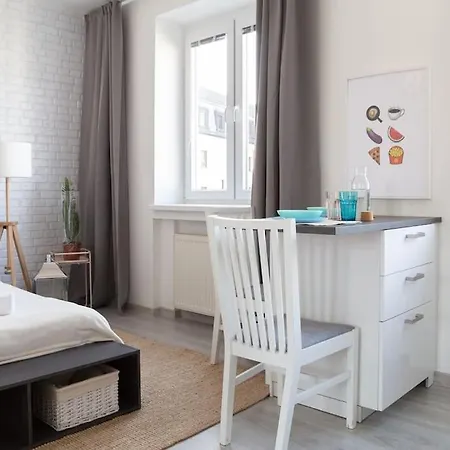 Apartament Wonderful Emoji In Oldtown, Street Parking *